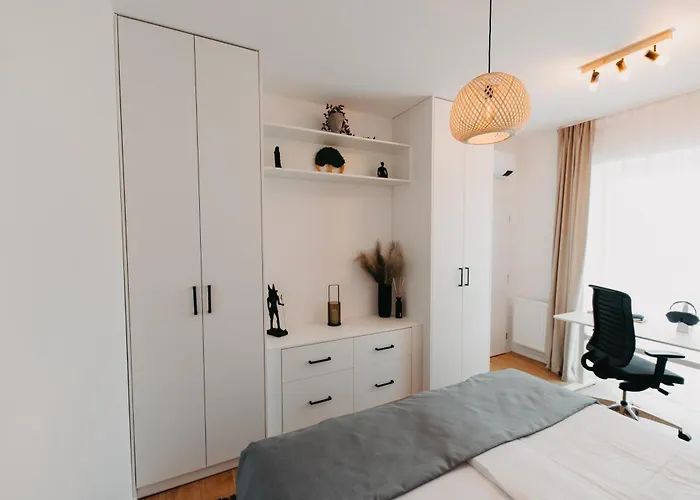 Le Lys Dor With Private Parking Apartment